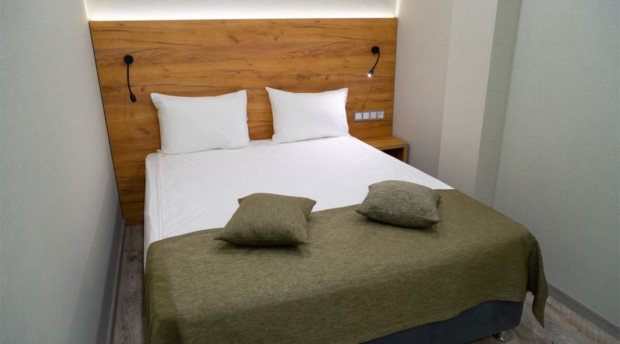 ДеЛюкс 2  хкомнатный  с балконом