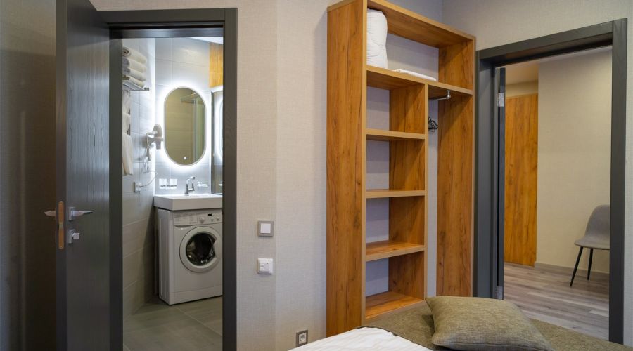 ДеЛюкс 2  хкомнатный  с балконом