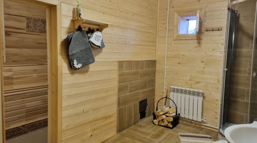 Большой Коттедж с камином,сауной  и терассой №9