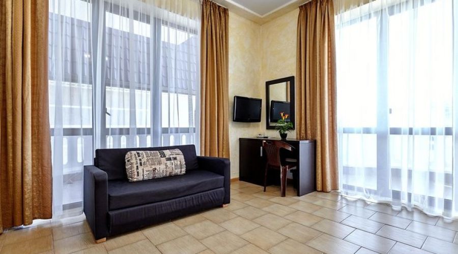 Стандартный 3-местный 1-комнатный (с балконом)