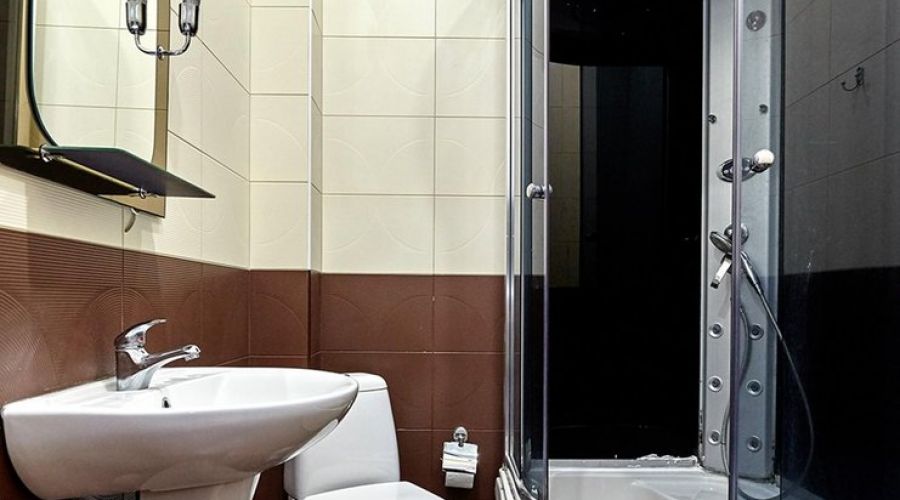 Стандартный 3-местный 1-комнатный (с балконом)