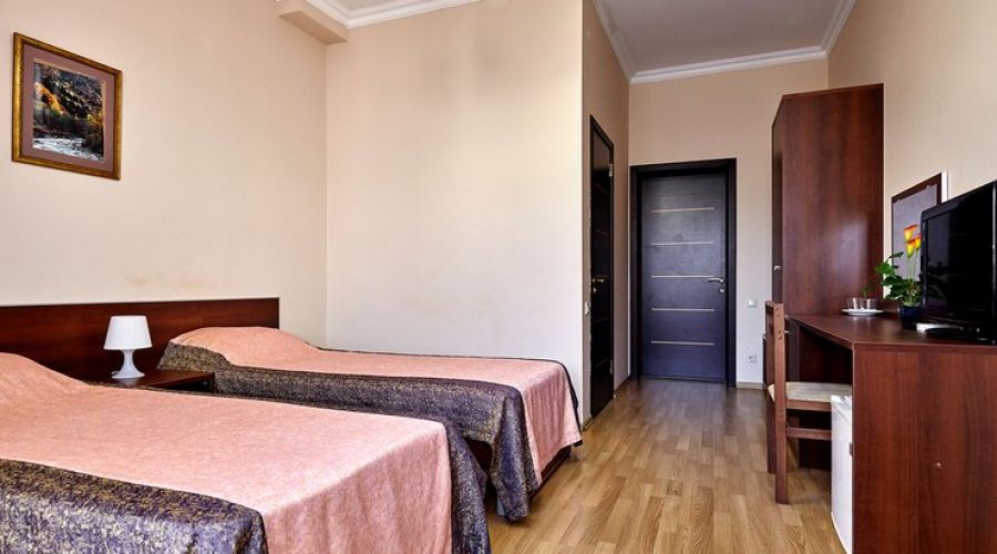 Стандартный 2-местный 1-комнатный (с балконом)