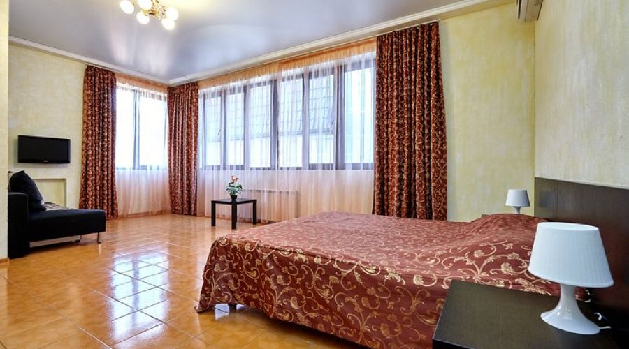 Стандартный 4-местный 1-комнатный (без балкона)