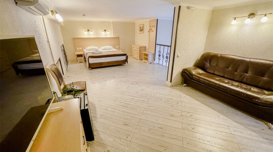 Семейный полулюкс