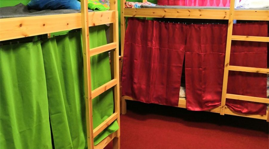 Кровать в общем номере для мужчин