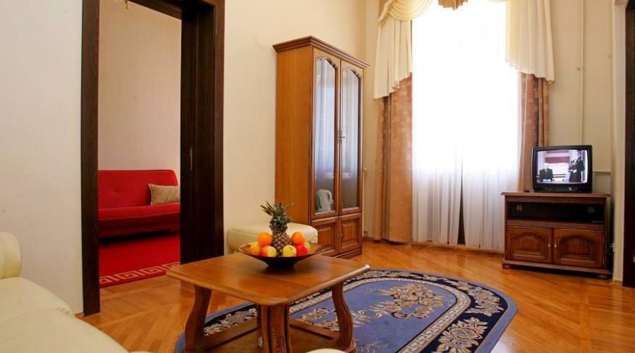 3-х комнатный 3-х местный Стандарт семейный (Главный корпус)