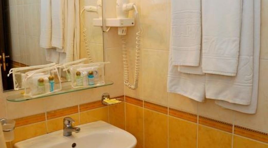 2-х местный (две отдельные кровати) Стандарт 8-й этаж (Приморский корпус)