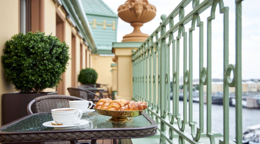 Полулюкс с террасой | Вид на город