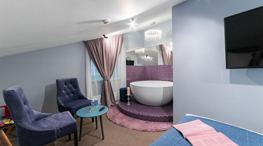 Делюкс с круглой ванной