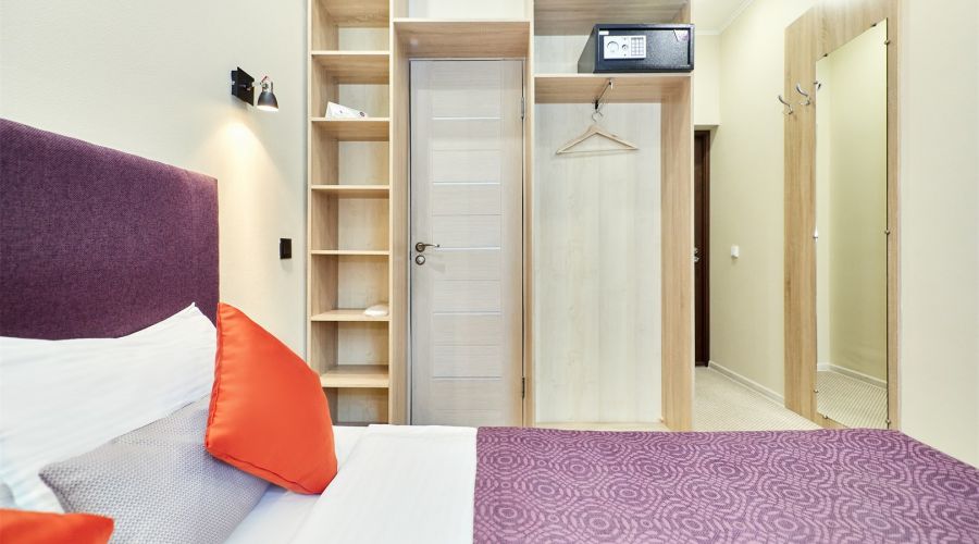 Уютный номер с двуспальной кроватью