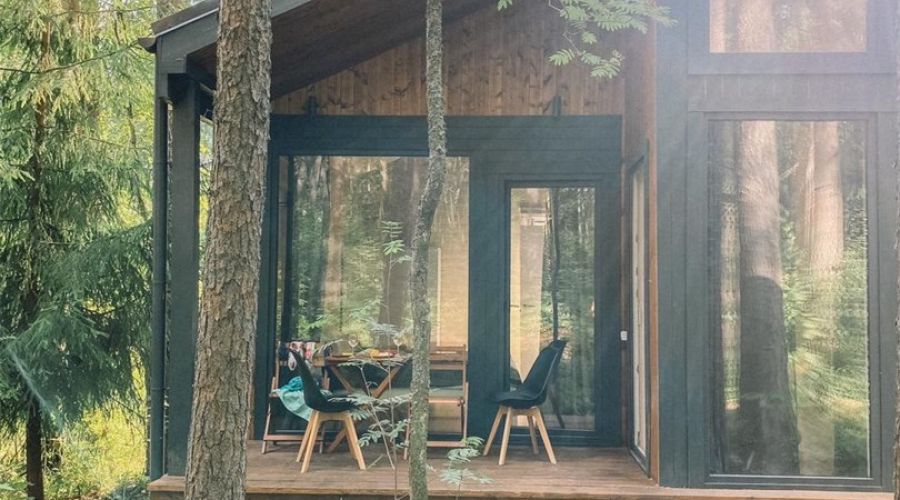 Дома с видом на лес