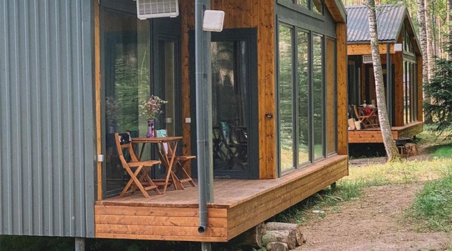 Дома с видом на лес