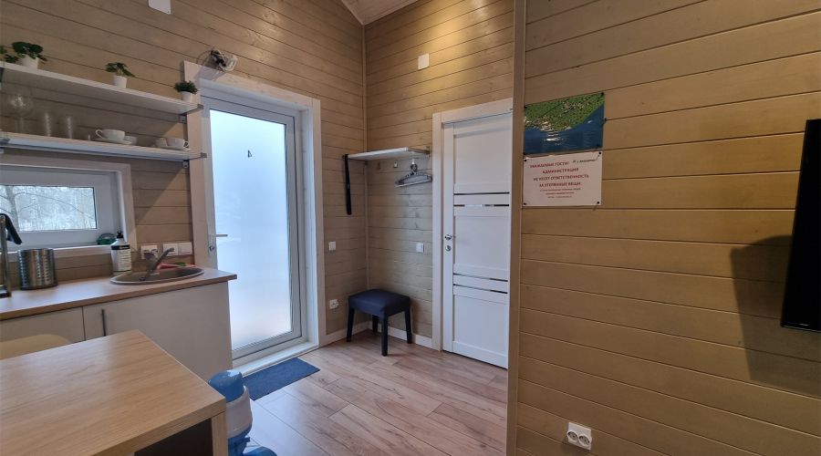 Дома на берегу Вуоксы гостиная со спальней