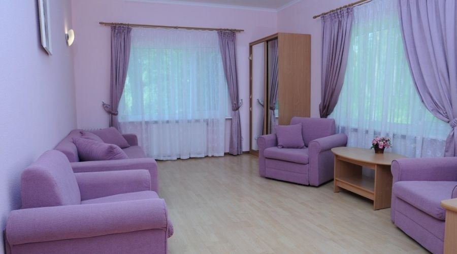 Коттедж с сауной  (7 спален) осн. мест  21+доп. мест 5