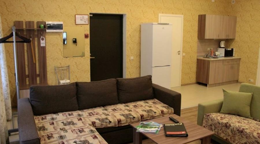 Номер апартаменты с отдельным входом 205 3-комнатный  с 2-мя  спальнями