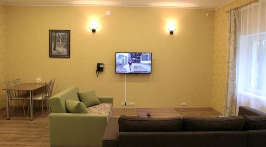 Номер апартаменты с отдельным входом 205 3-комнатный  с 2-мя  спальнями