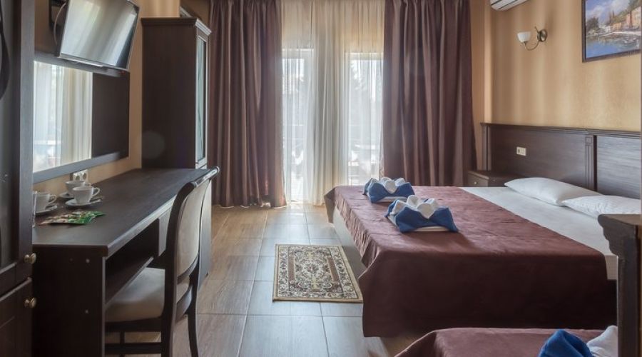 Делюкс 2-местный (2 доп. места, Бетон)