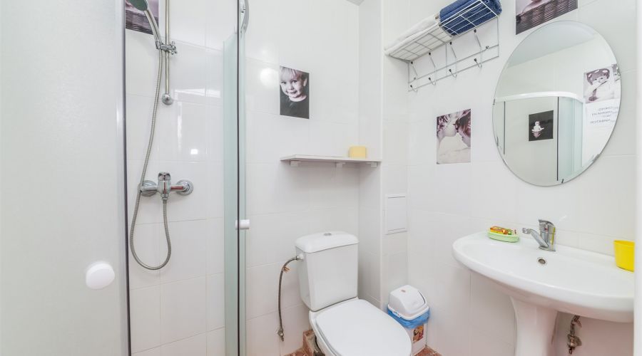 Стандартный номер с двумя раздельными кроватями и балконом