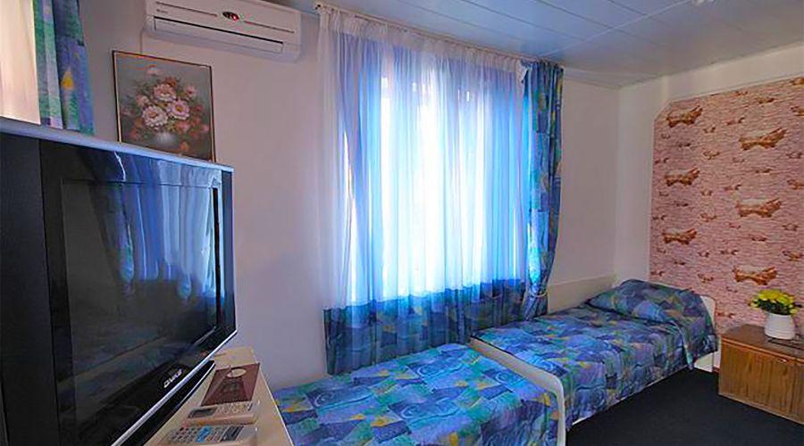 Эконом 3+1 с односпальными кроватями