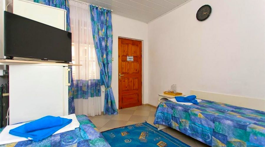 Полулюкс 2+1 с односпальными кроватями