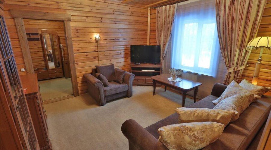 «Люкс» двухкомнатный (Околица)