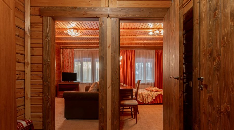 «Люкс» двухкомнатный (Околица)