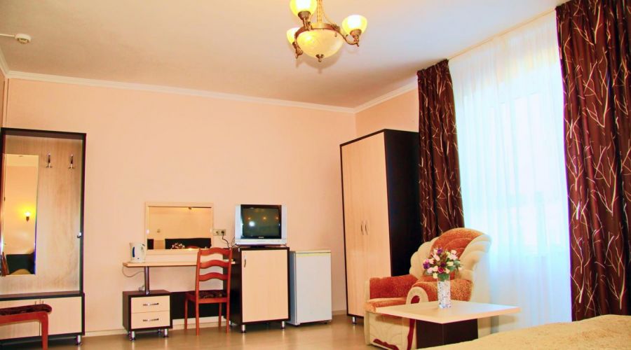 Однокомнатный улучшенный, трёхместный в 5-ом корпусе