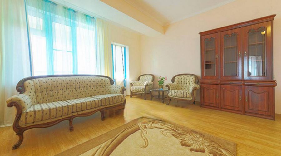 Апартаменты 3-х комнатные