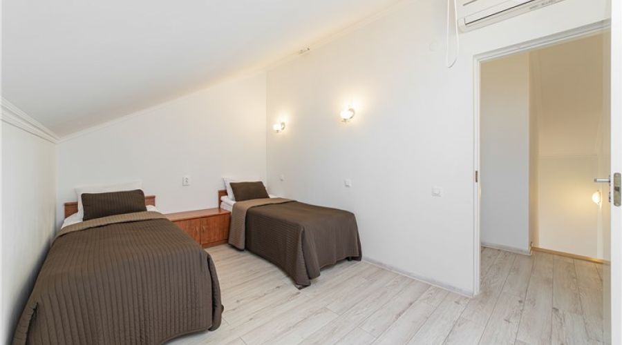 Семейные апартаменты  (2 этажа, 3 комнаты)