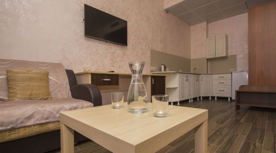 Студия 3-местная с балконом и кухней