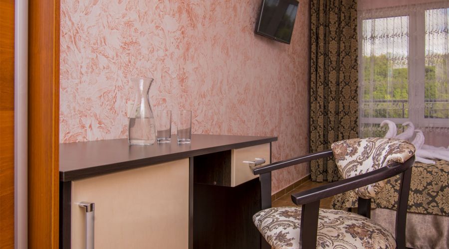 Семейный 5-местный 2-х комнатный с балконом