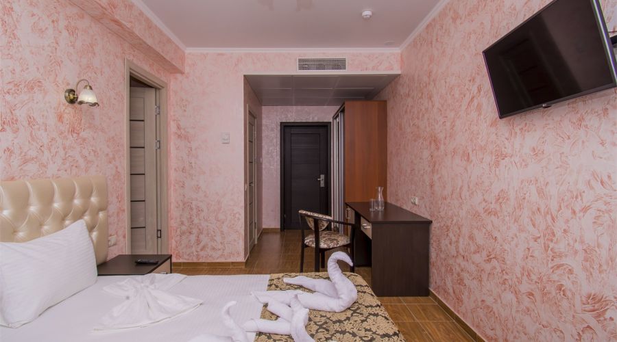 Семейный 5-местный 2-х комнатный с балконом