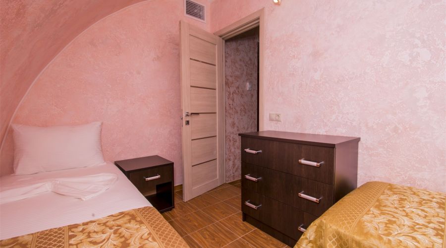 Семейный 5-местный 2-х комнатный с балконом