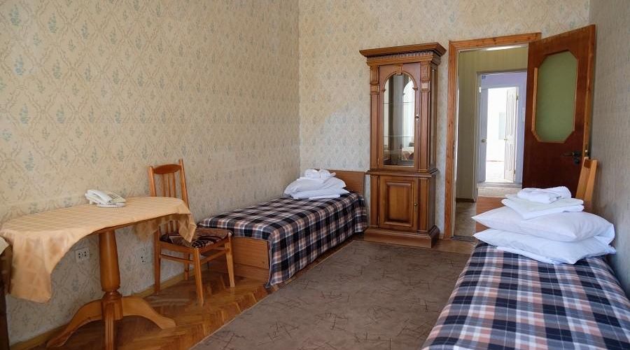 Эконом двухкомнатный четырехместный