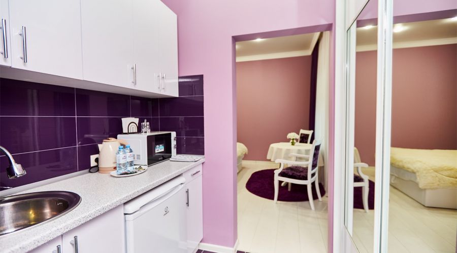 Люкс однокомнатный (кровать king size)