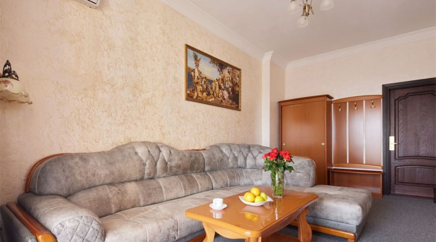 Люкс-Фэмили