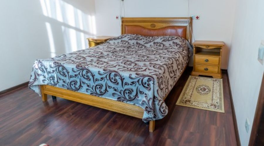 Люкс 2-местный 3-комнатный №101