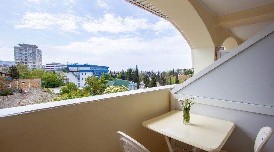 Стандартный 2-местный с балконом