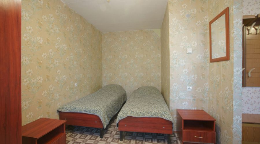 Стандартный 2-местный 2-комнатный с кондиционером (корпус Буревестник)