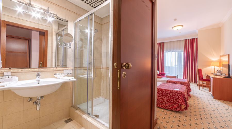 Стандартный 2-местный, вид на море (2 отдельные кровати)