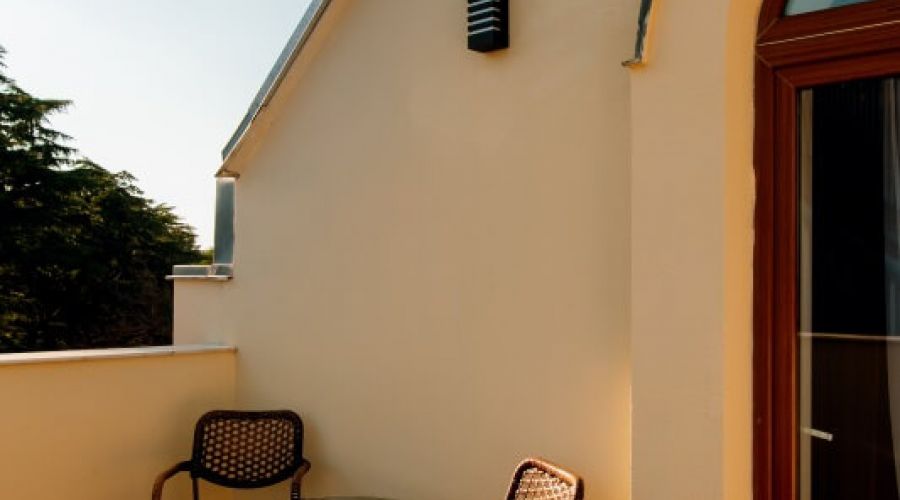 Сьют 2-местный 2-комнатный в Морских коттеджах, мансардный №151