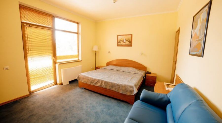 Стандарт+ 2-местный 1-комнатный в Коттедже с французской кроватью, (не мансардный)