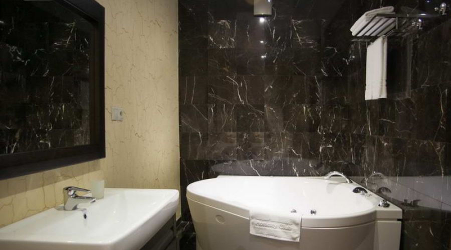 Люкс 2-местный  2-комнатный в Главном корпусе 7, 8 этаж