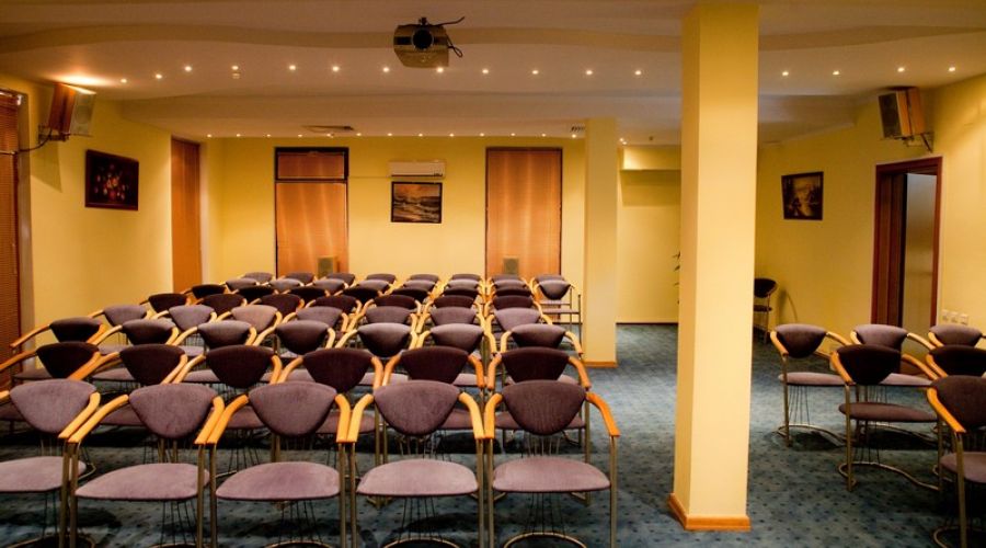 Конференц-зал