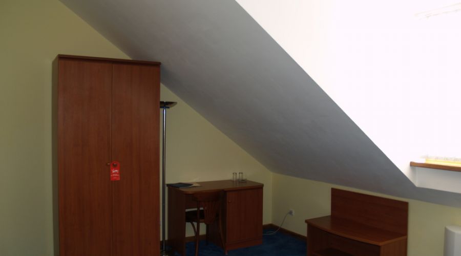 Стандарт 2-местный 1-комнатный в Коттедже с раздельными кроватями, мансардный, доп. место - под расписку