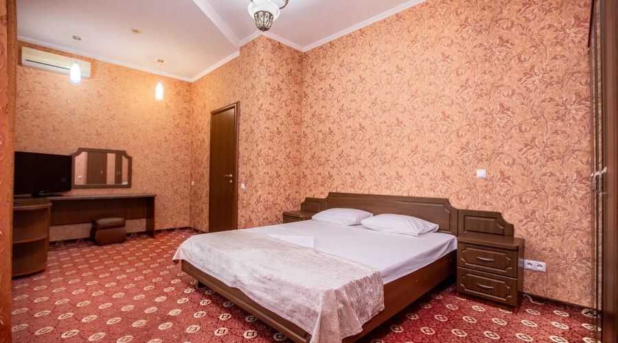 Люкс "Олимп Апарт", 4-местный,2х-комнатный