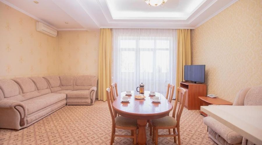 Люкс "Олимп Апарт", 4-местный,2х-комнатный