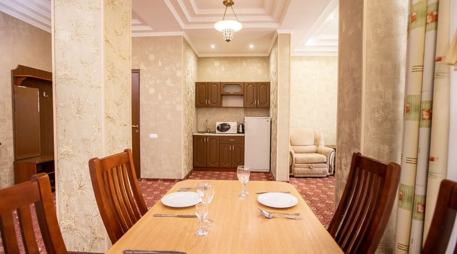 Люкс "Олимп Апарт", 4-местный,2х-комнатный