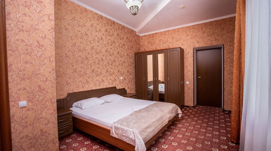 Люкс "Олимп Апарт", 4-местный,2х-комнатный