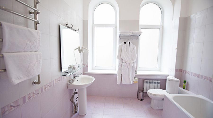 Люкс Де-Люкс №2,4,9 к.Б (двуспальная кровать)